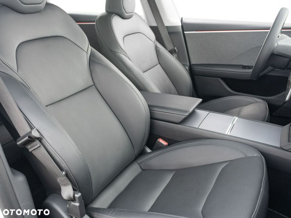 Tesla Model 3 - 29