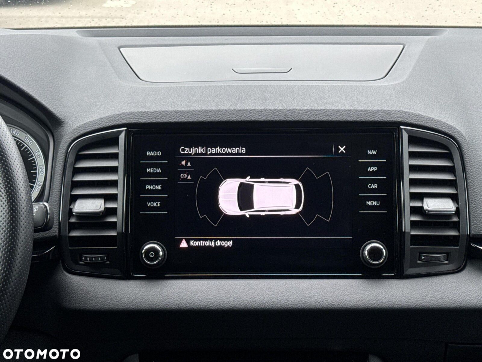 Skoda Karoq 1.5 TSI ACT 4x2 Sportline DSG - 24