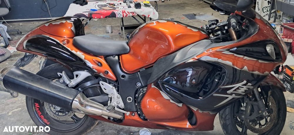 Suzuki GSX 1300R Hayabusa - 3