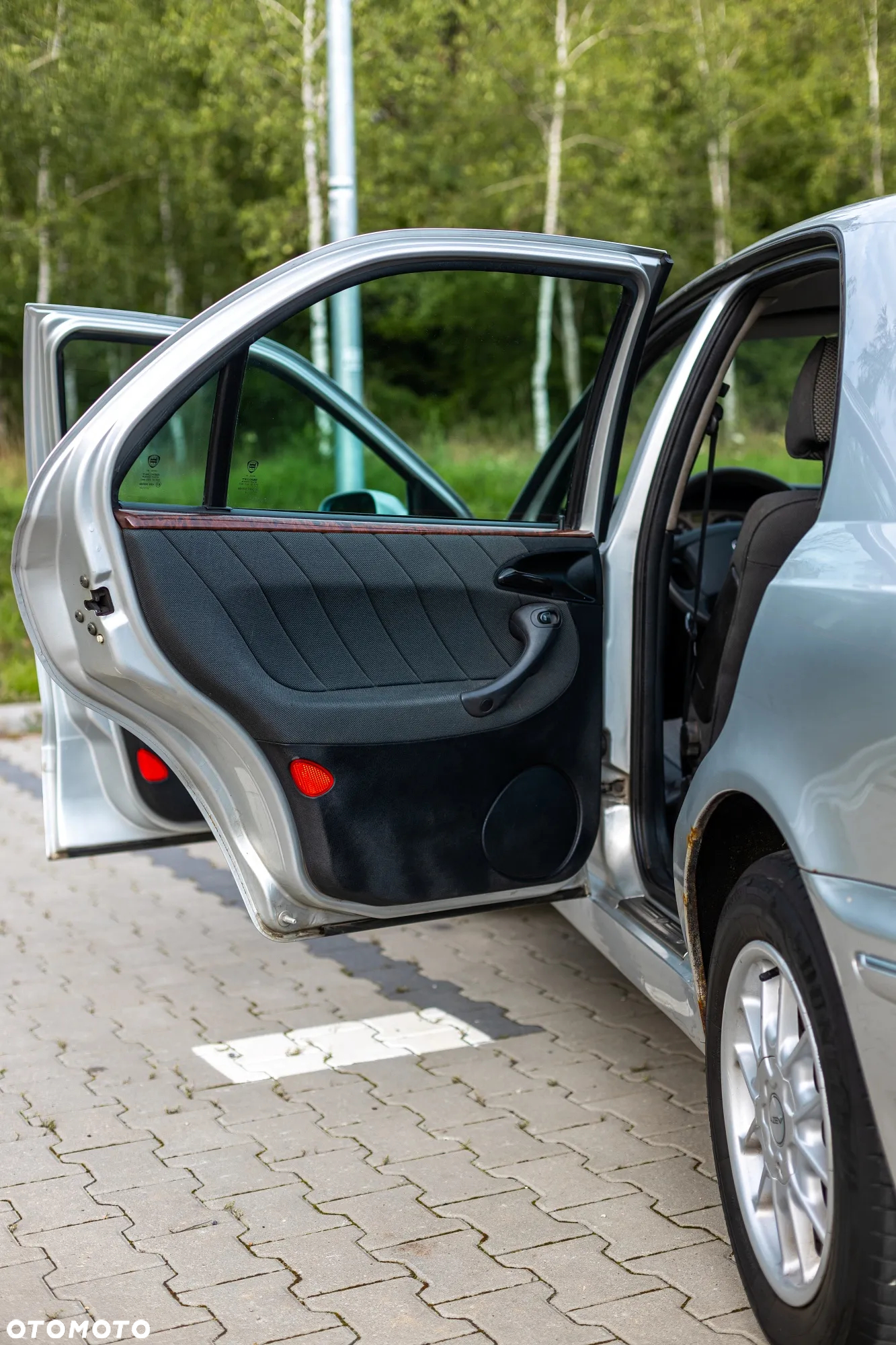 Lancia Lybra 1.9 jtd - 16