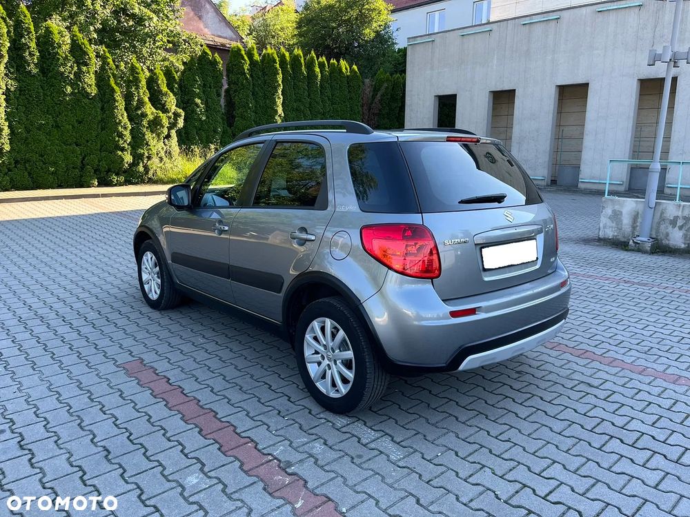 Suzuki SX4 Classic 1.6 VVT 4x4 Style - 4