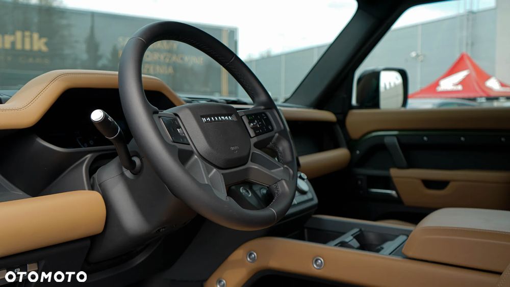 Land Rover Defender 3.0 D350 mHEV X-Dynamic SE - 14