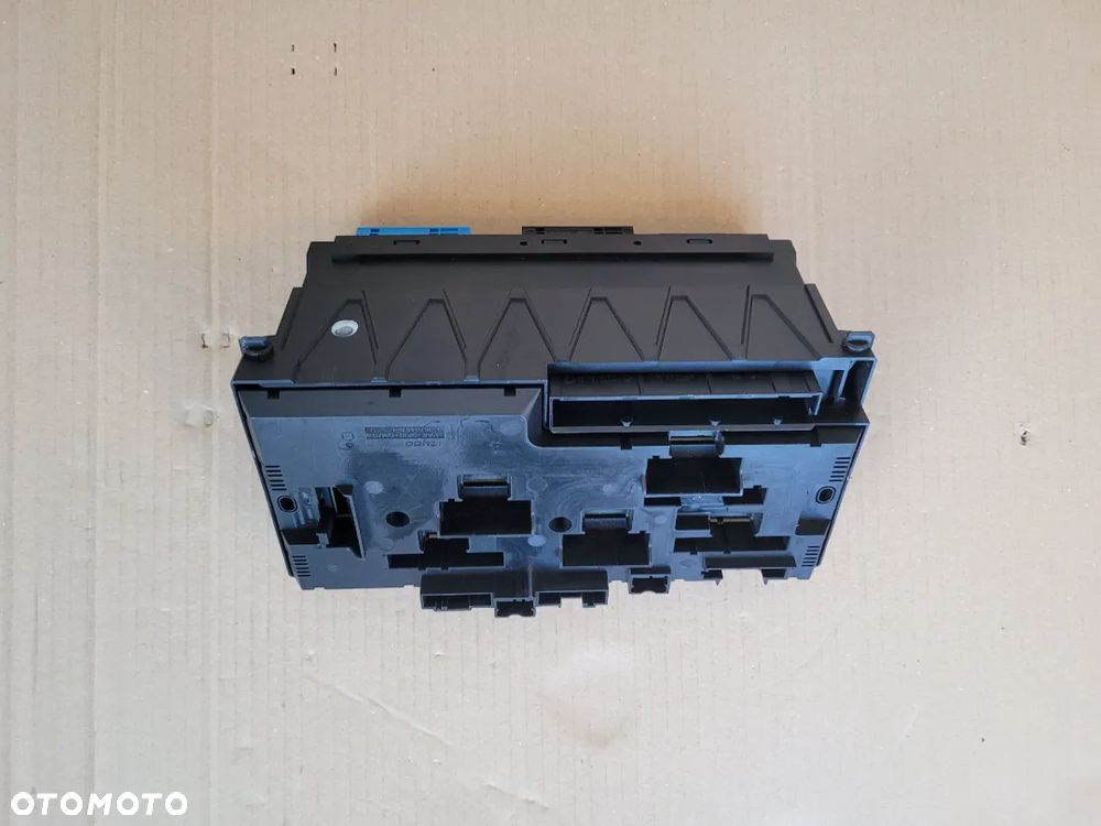 BMW F10 F11 F07 F01 F01  SKRZYNKA BEZPIECZNIKÓW BSI 9210861 - 5