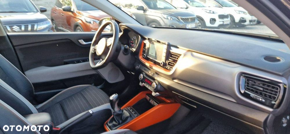 Kia Stonic - 35