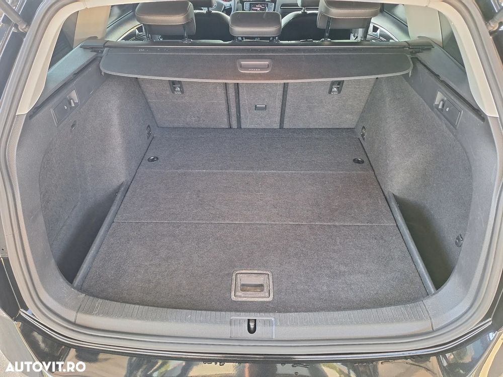 Volkswagen Golf 1.6 TDI DPF BMT Highline - 30