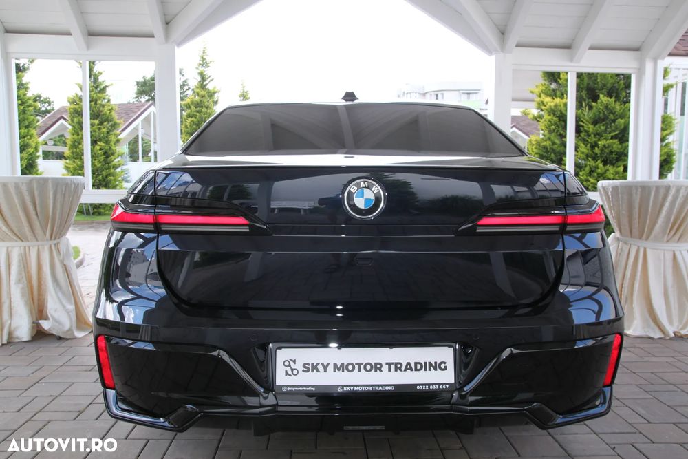 BMW Seria 7 - 27