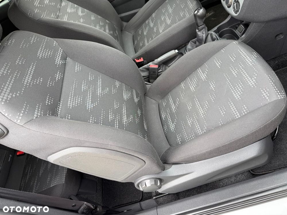 Opel Corsa 1.2 16V Essentia - 17