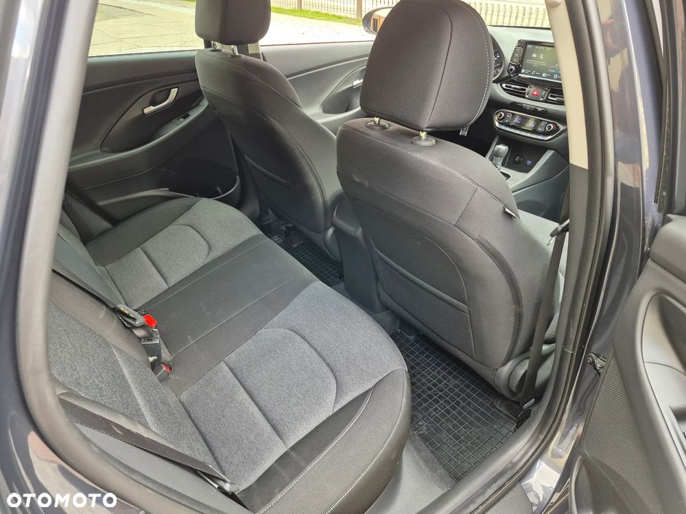 Hyundai i30 1.5 T-GDI 48V Comfort DCT - 14