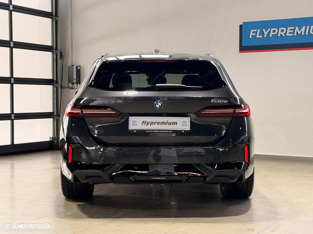 BMW 530 e Pack Desportivo M - 7