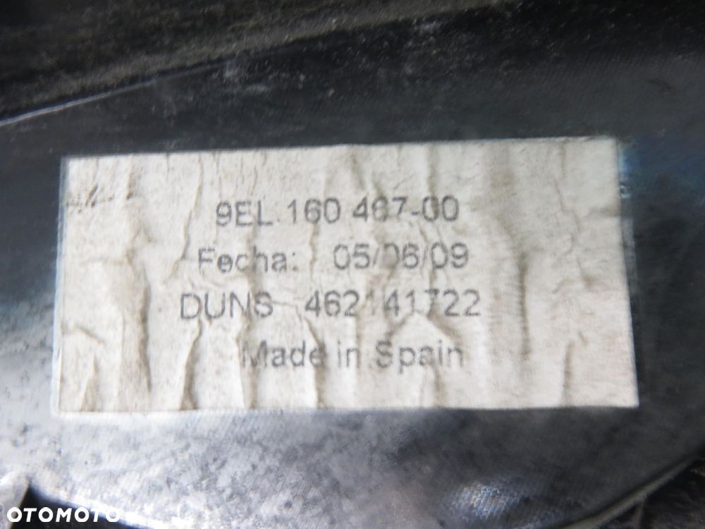 LAMPA LEWA TYLNA OPEL ASTRA III H 462141722 - 2