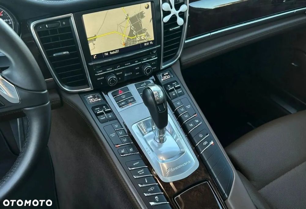 Porsche Panamera Turbo - 19