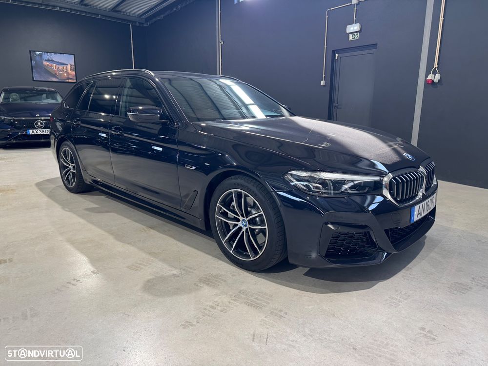 BMW 530 e Pack Desportivo M - 2