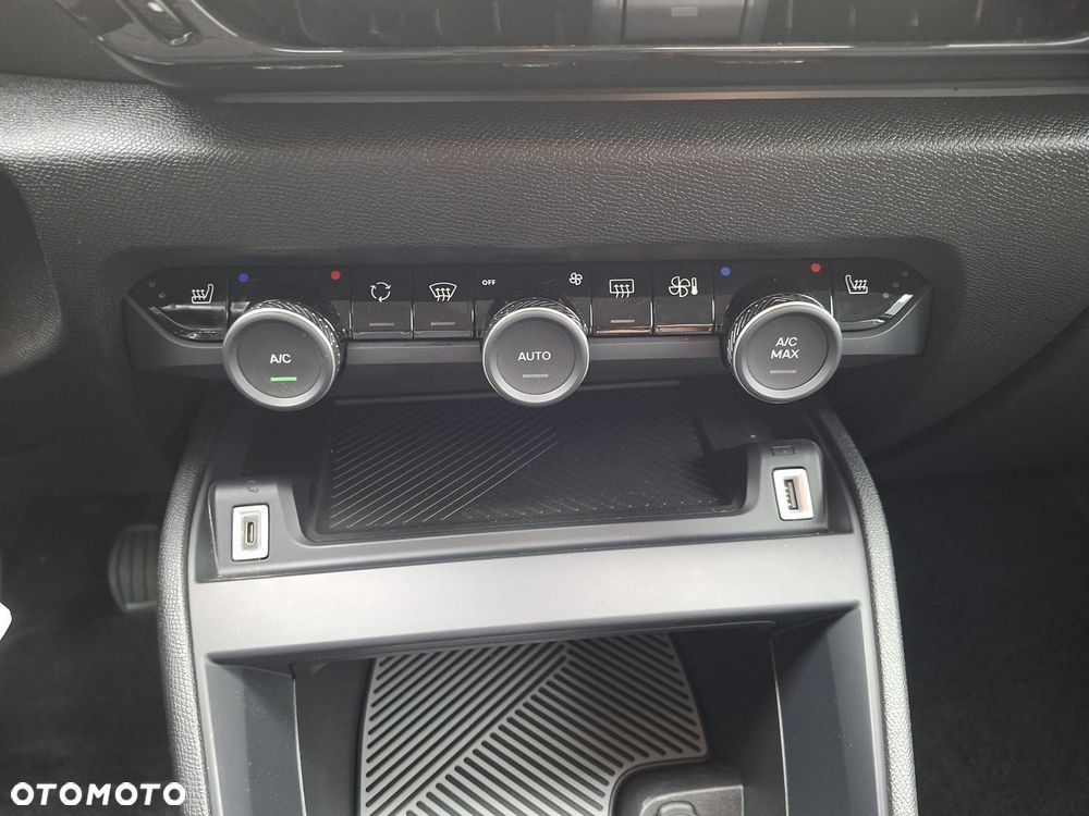 Citroën C4 1.2 PureTech Plus S&S - 22