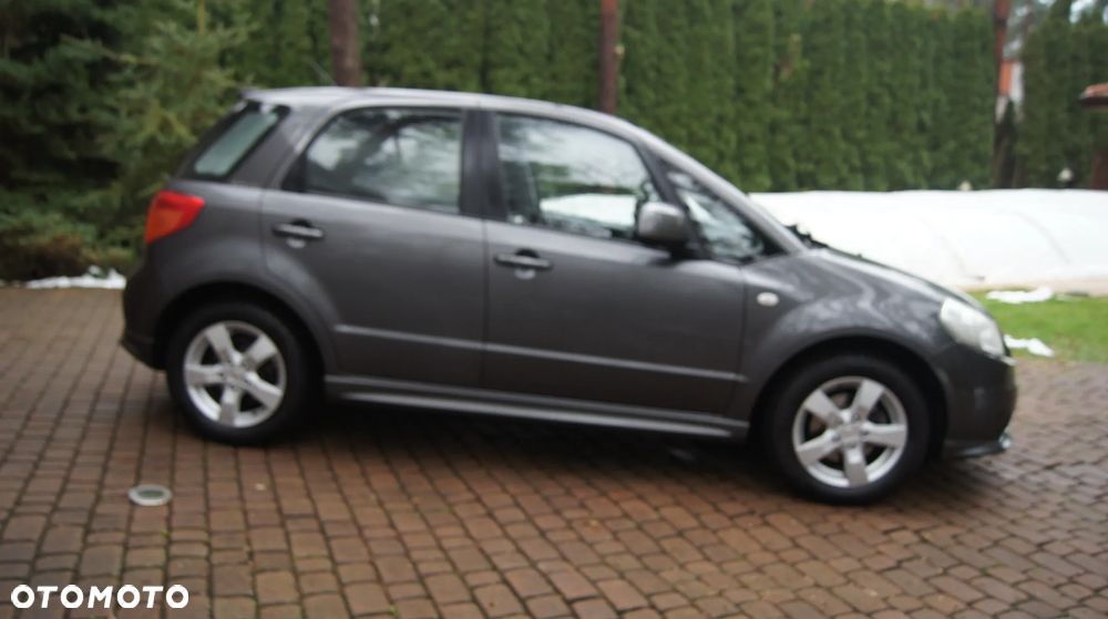 Suzuki SX4 1.6 VVT 4x2 City - 5