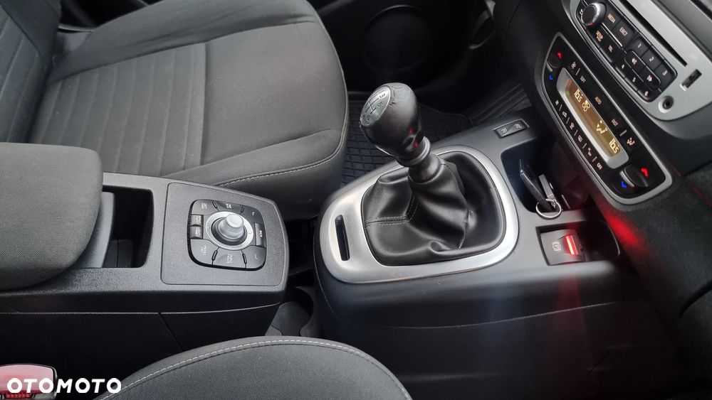 Renault Scenic 1.5 dCi Limited - 38