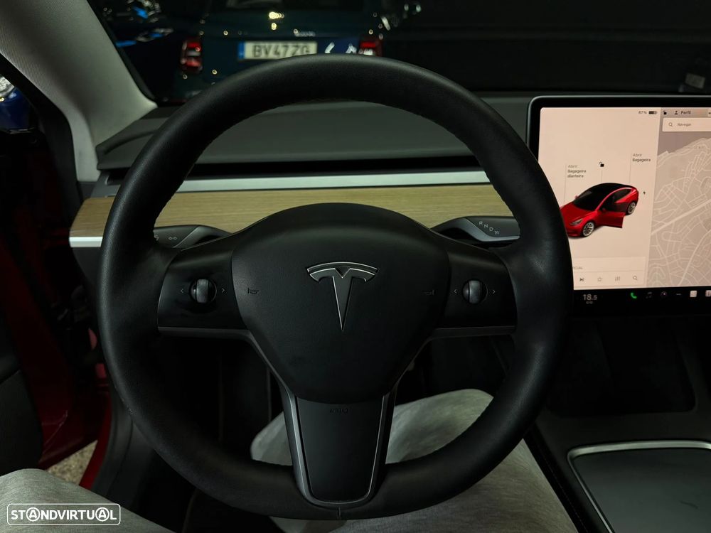 Tesla Model 3 Long-Range Dual Motor AWD - 17