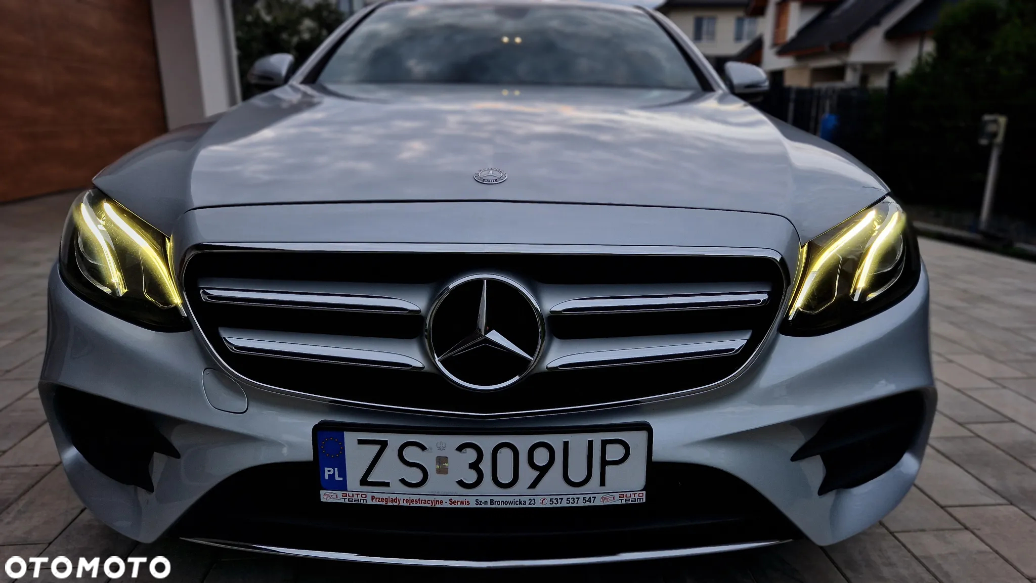 Mercedes-Benz Klasa E 300 9G-TRONIC Avantgarde - 9