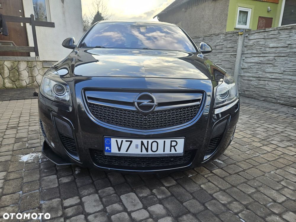 Opel Insignia - 1
