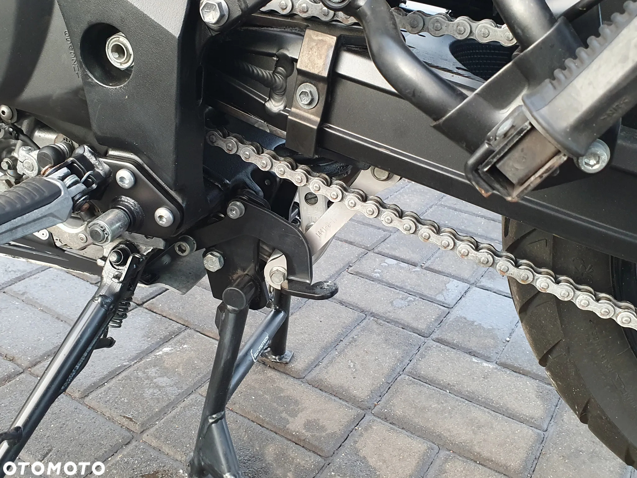 Suzuki V-STROM - 20