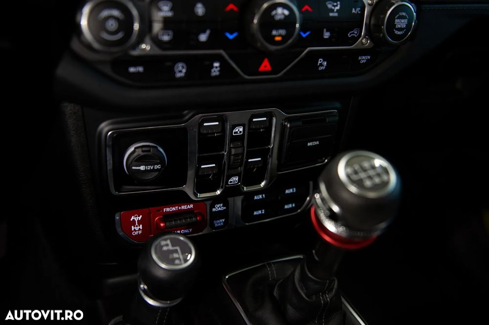 Jeep Wrangler - 21