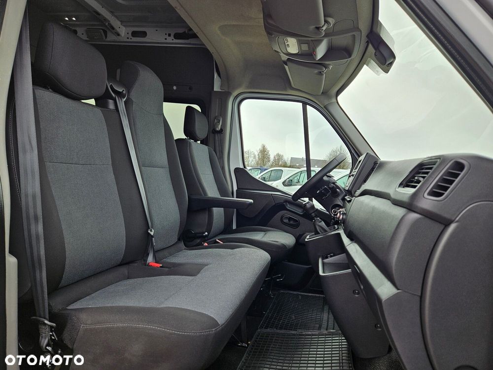 Renault Master L4H2 *119999zł Netto* Brygadówka 7 osób 2.3 dCi/145KM - 27