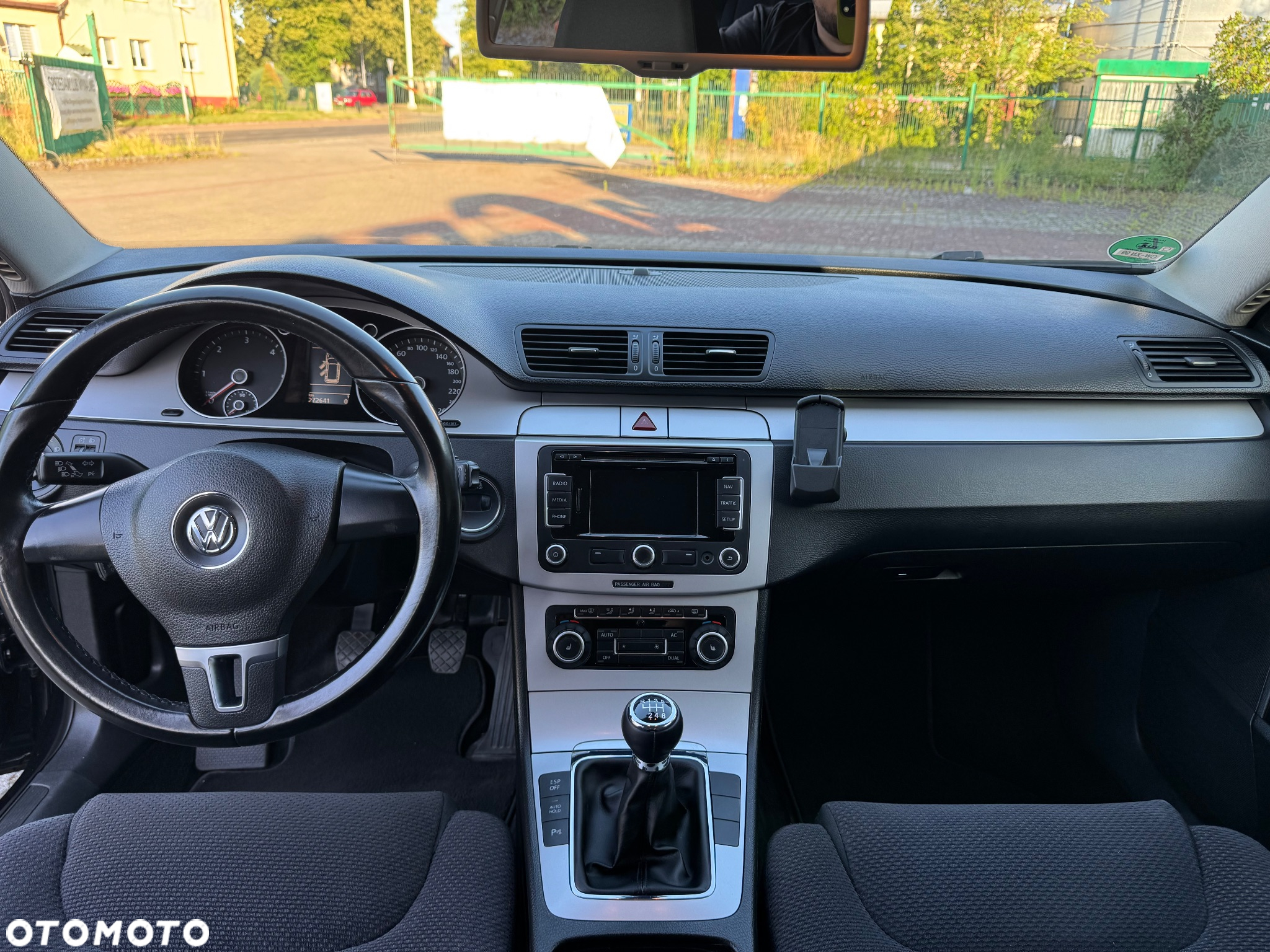 Volkswagen Passat 2.0 TDI Comfortline - 11
