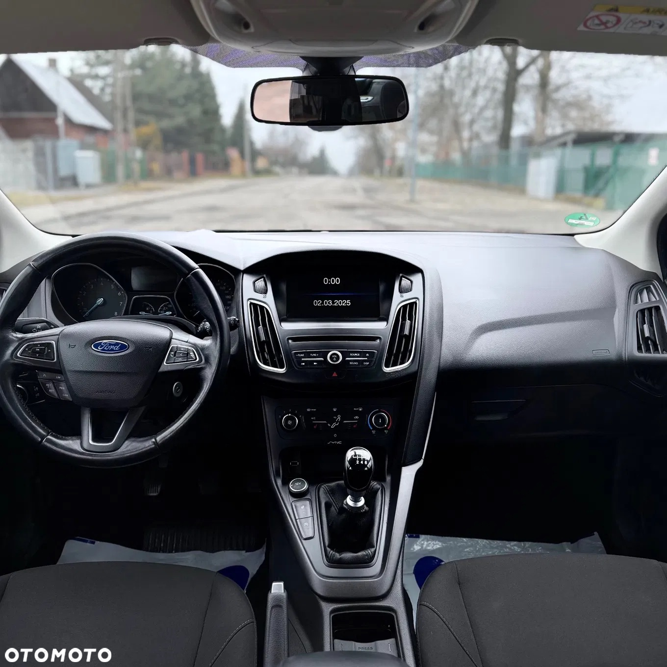 Ford Focus - 22