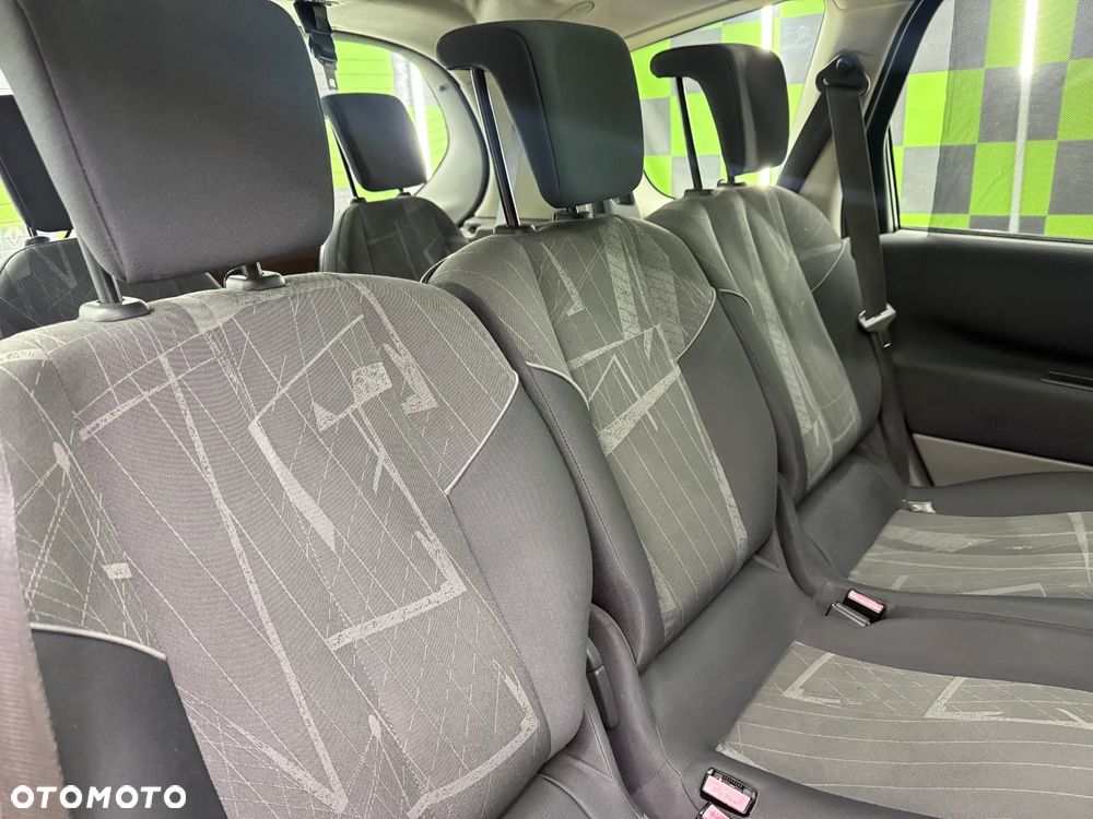 Renault Scenic 2.0 16V Luxe Expression - 14