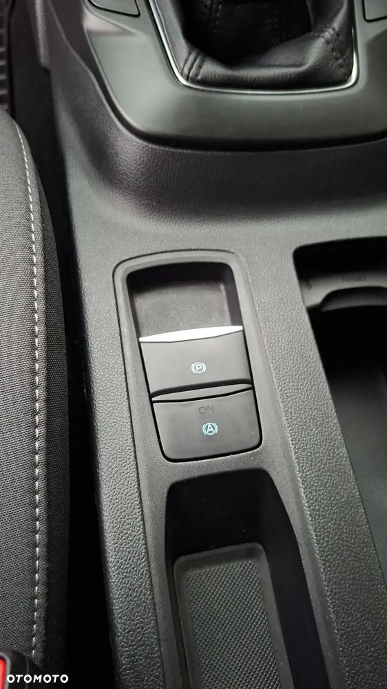 Ford Focus 1.0 EcoBoost Trend Edition - 30