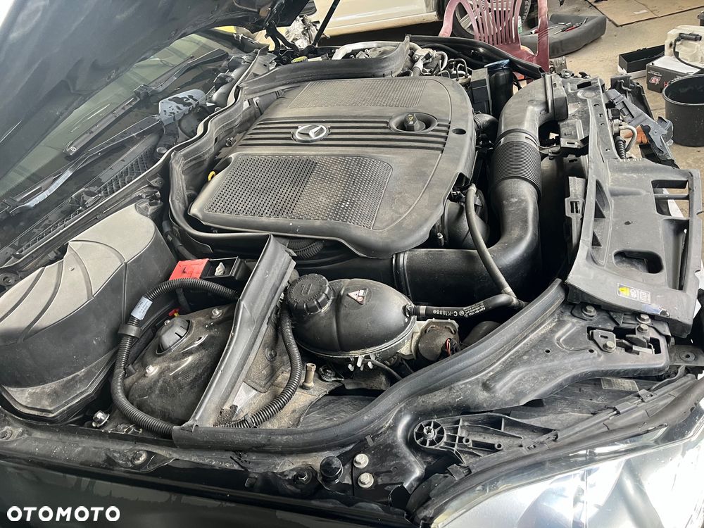 Mercedes-Benz Klasa C 200 CDI DPF (BlueEFFICIENCY) Avantgarde - 21