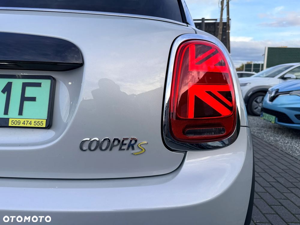 MINI Cooper SE Electric Trim - 8