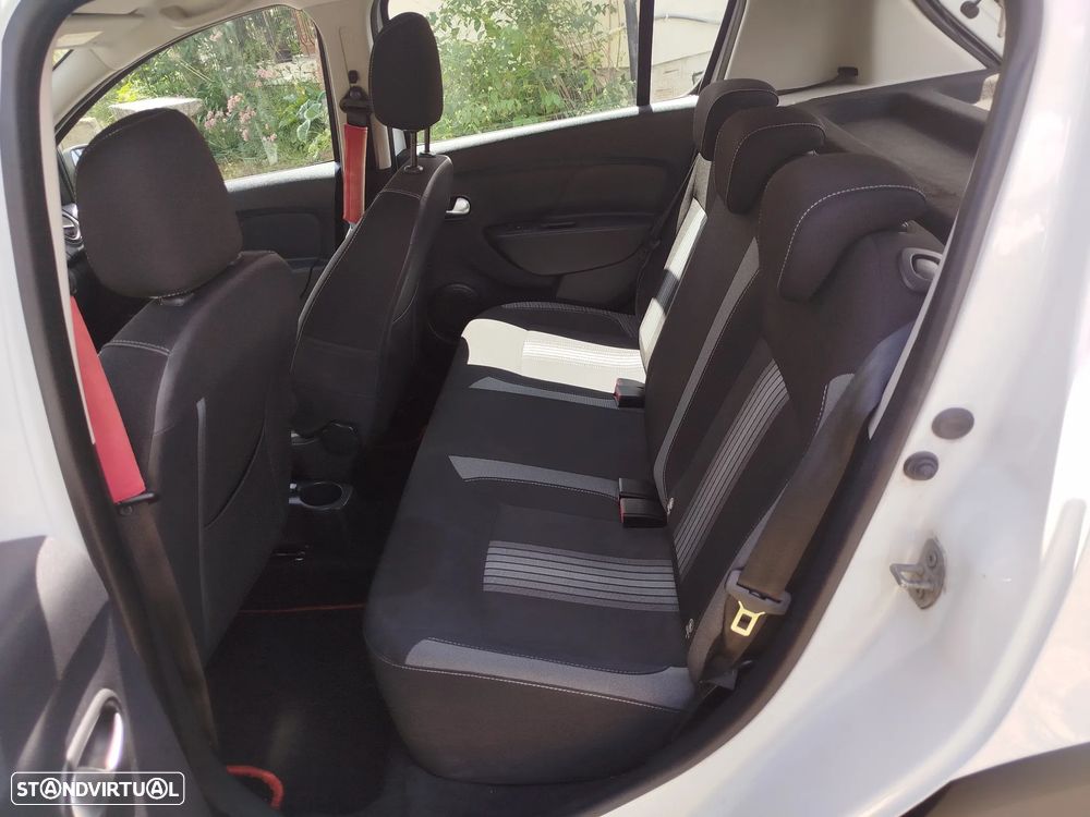 Dacia Sandero 0.9 TCe SL Explorer Bi-Fuel - 14