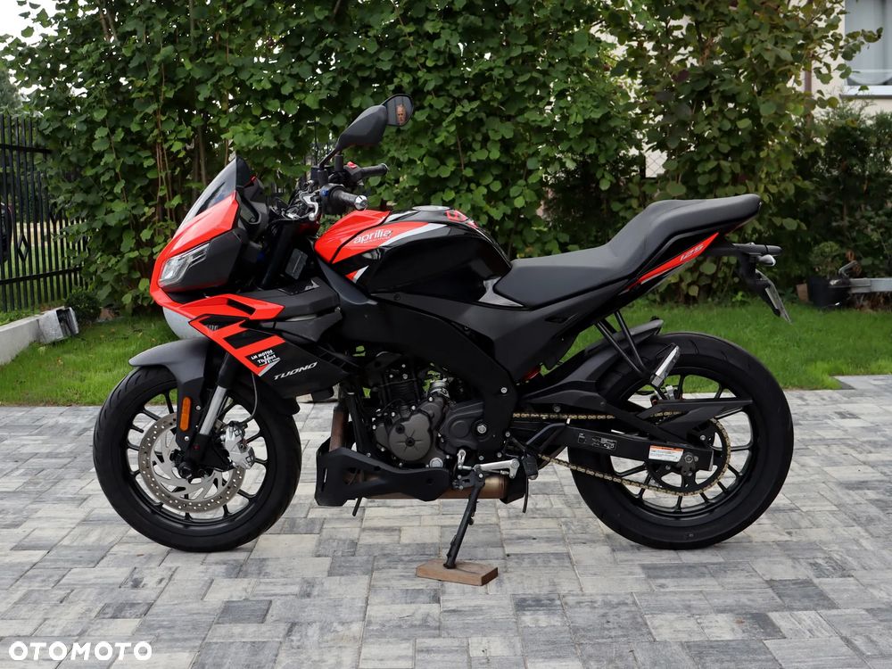 Aprilia Tuono - 8