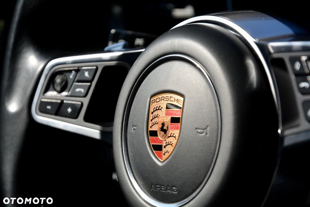 Porsche Panamera - 19
