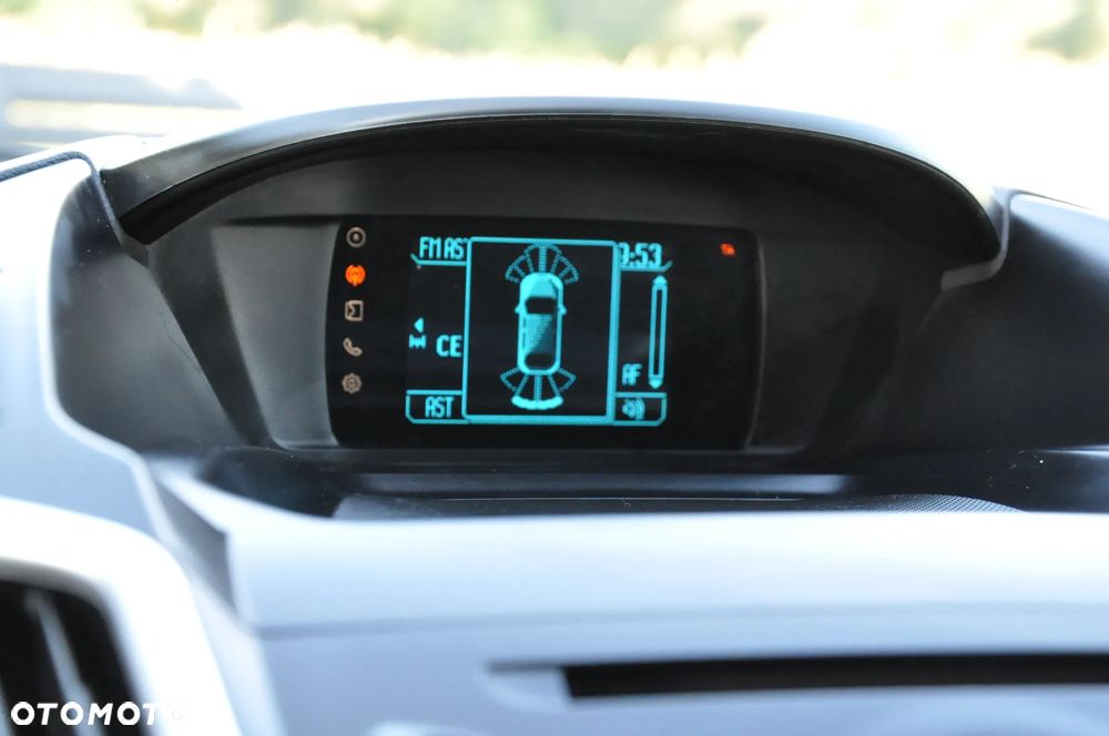 Ford Kuga - 20