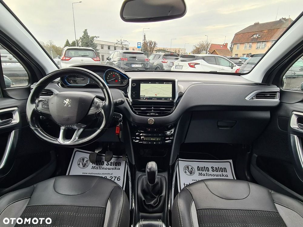 Peugeot 2008 1.2 Pure Tech GPF Allure S&S - 12