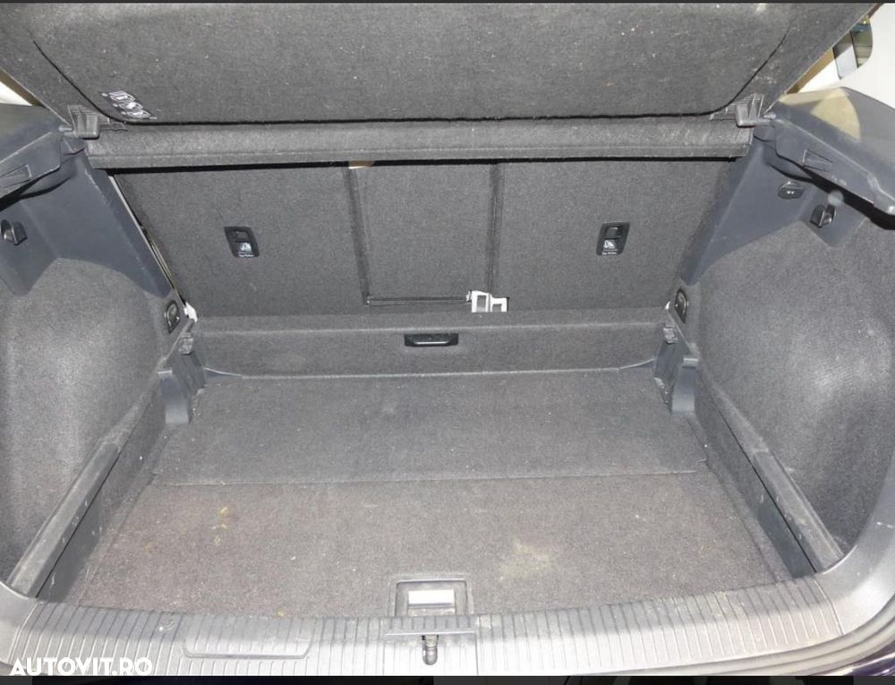Volkswagen Golf Sportsvan - 10