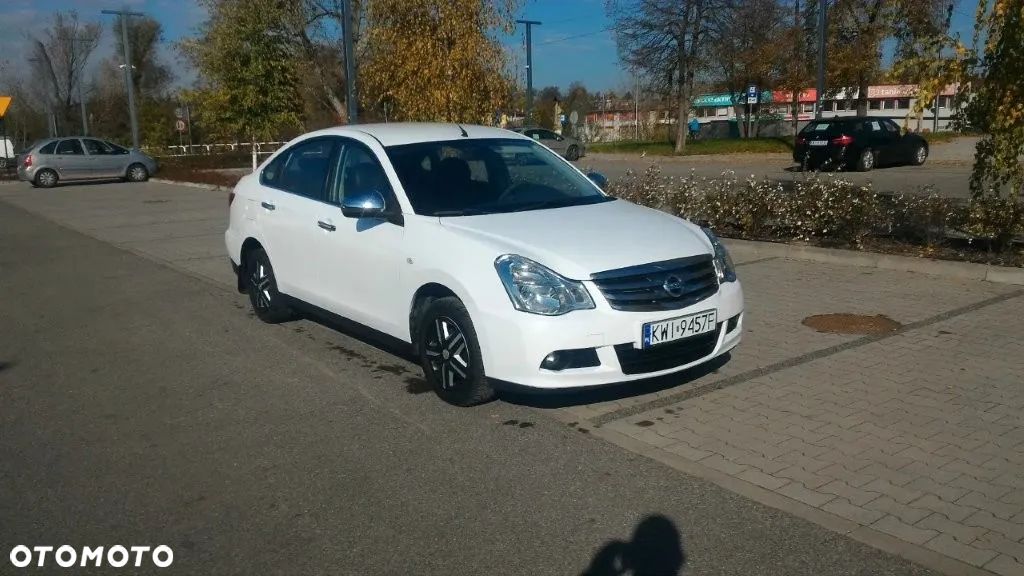 Nissan Almera - 1