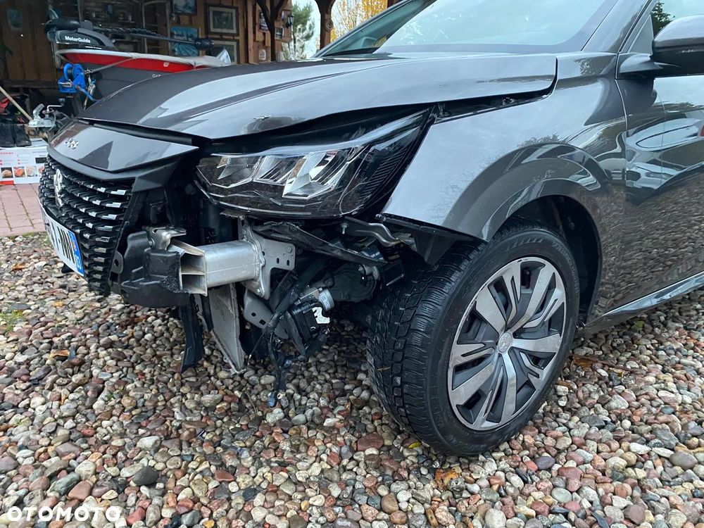 Peugeot 208 PureTech 100 Style - 11