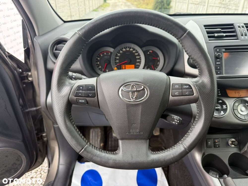 Toyota RAV4 2.2 D-4D 4x2 - 8