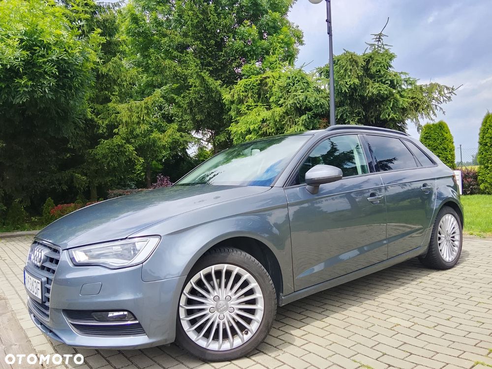 Audi A3 Sportback - 1