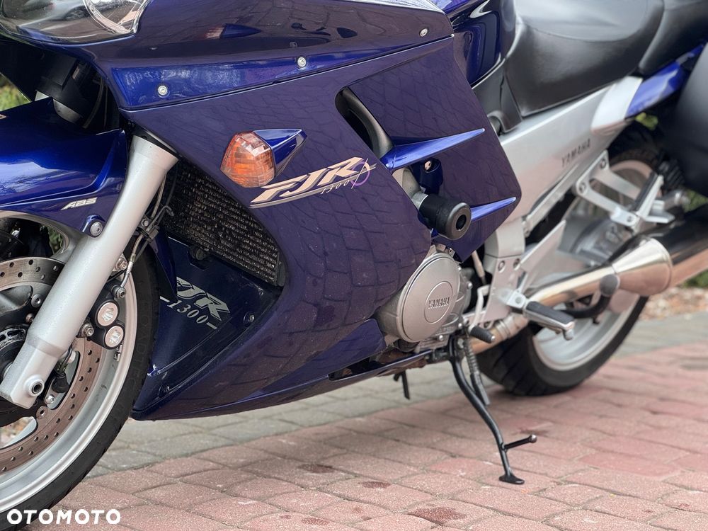 Yamaha FJR - 17