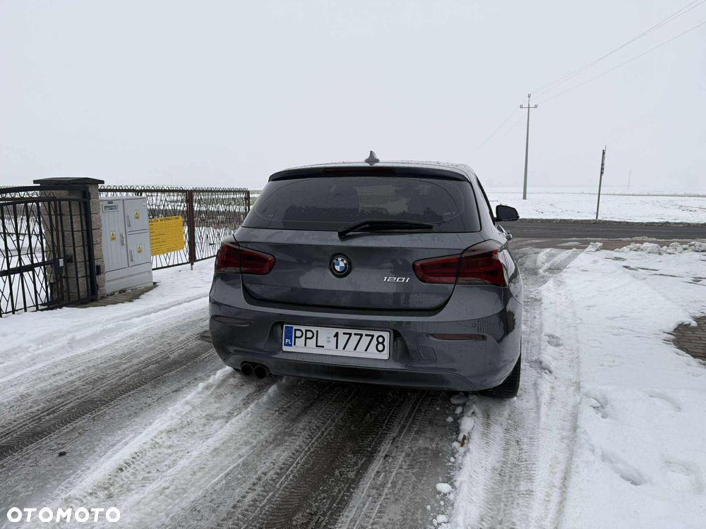 BMW Seria 1 120i - 9