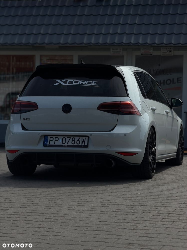 Volkswagen Golf GTI Performance BlueMotion Technology DSG - 15