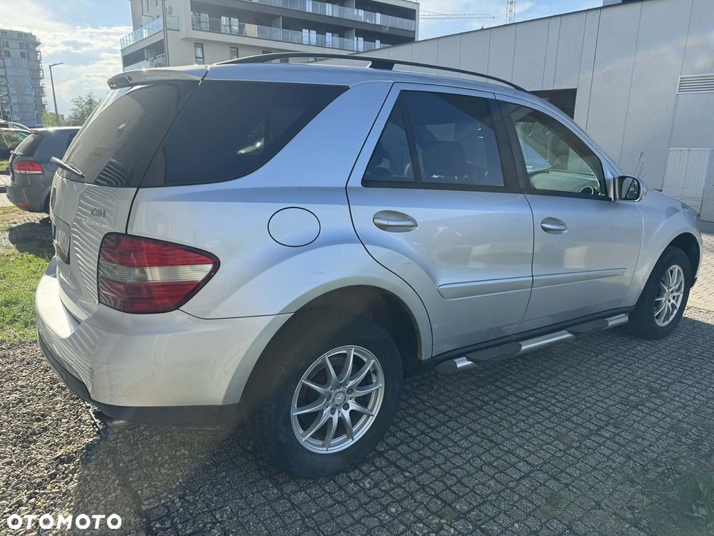Mercedes-Benz ML - 4