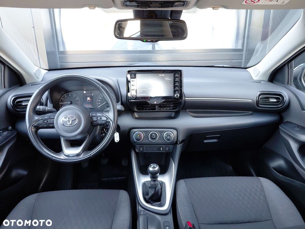 Toyota Yaris - 11