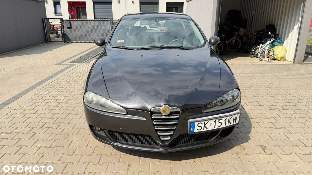 Alfa Romeo 147 - 8