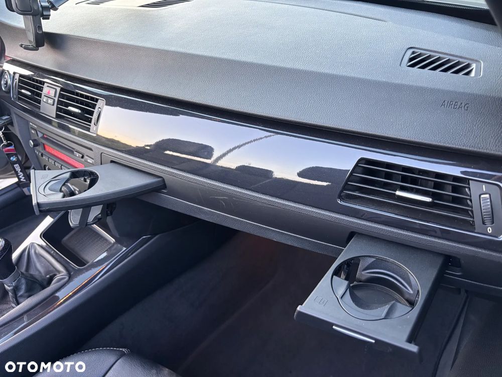 BMW Seria 3 320d - 30