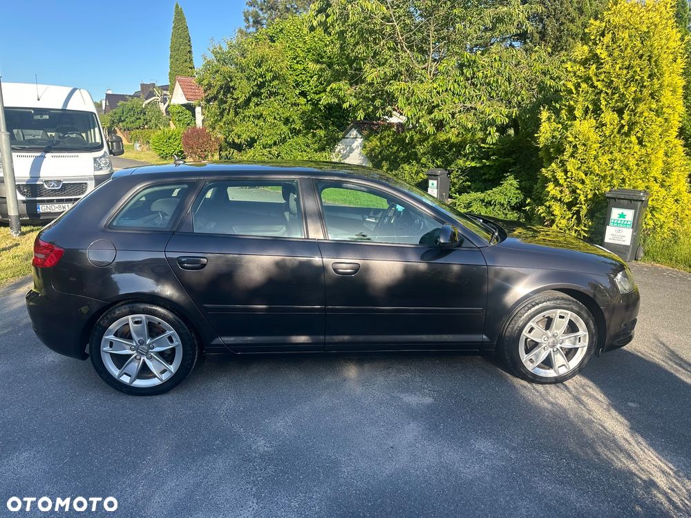 Audi A3 Sportback 2.0 TDI DPF Ambiente - 21