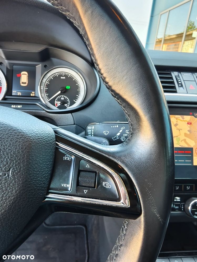 Skoda Octavia 2.0 TDI DSG Style - 22